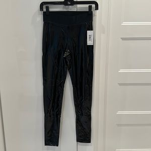 Heroine Sport Downtown Leggings in Patent Black